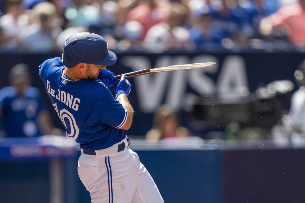 New White Sox shortstop Paul DeJong breaks his bat while playing for Toronto