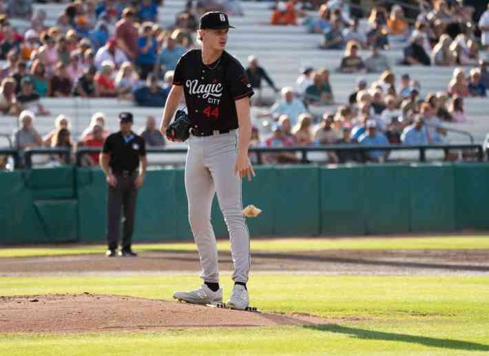 White Sox pitching prospect Noah Schultz