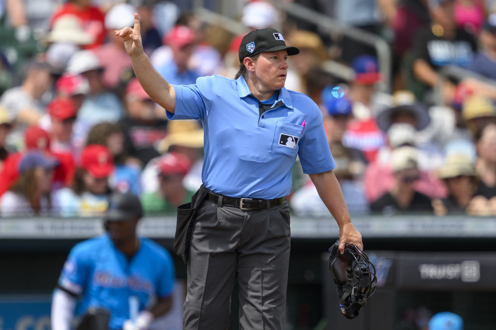 Umpire Jenn Pawol