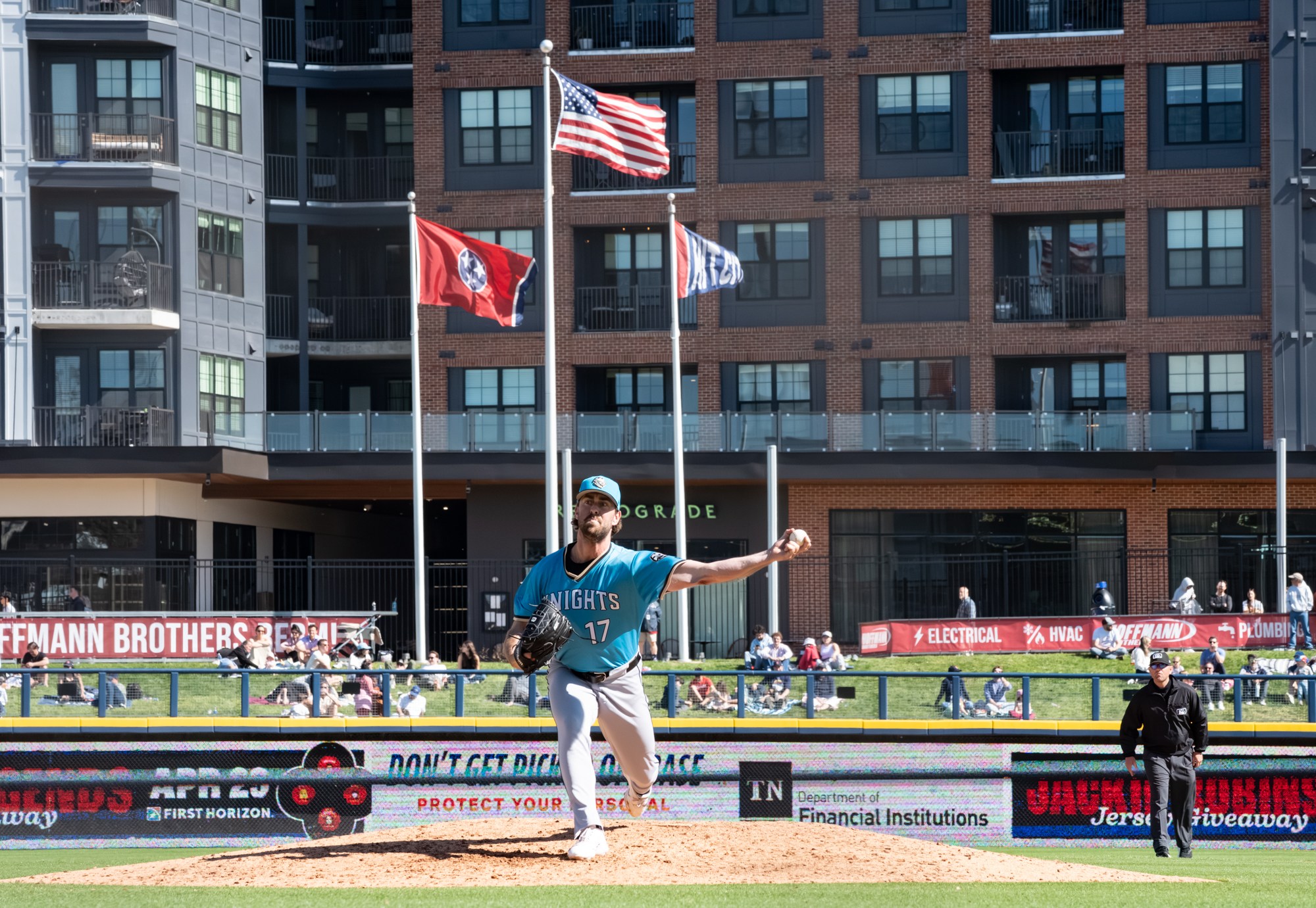 Tyler Gilbert pitching for Charlotte Knights